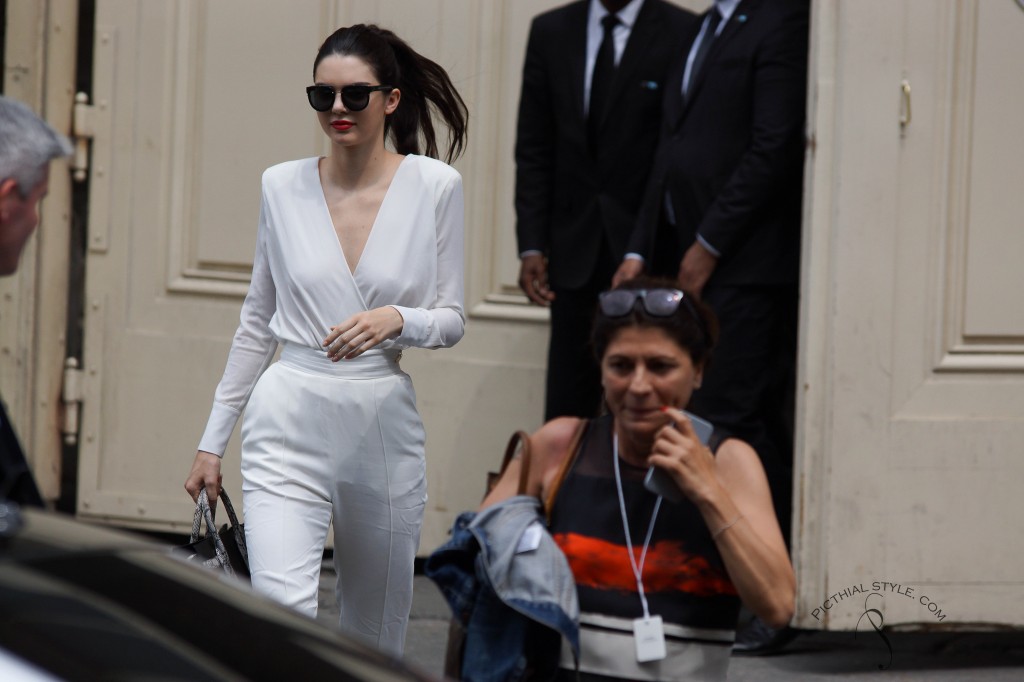 Protégé : Kendall  Jenner à la sortie du défilé Chanel